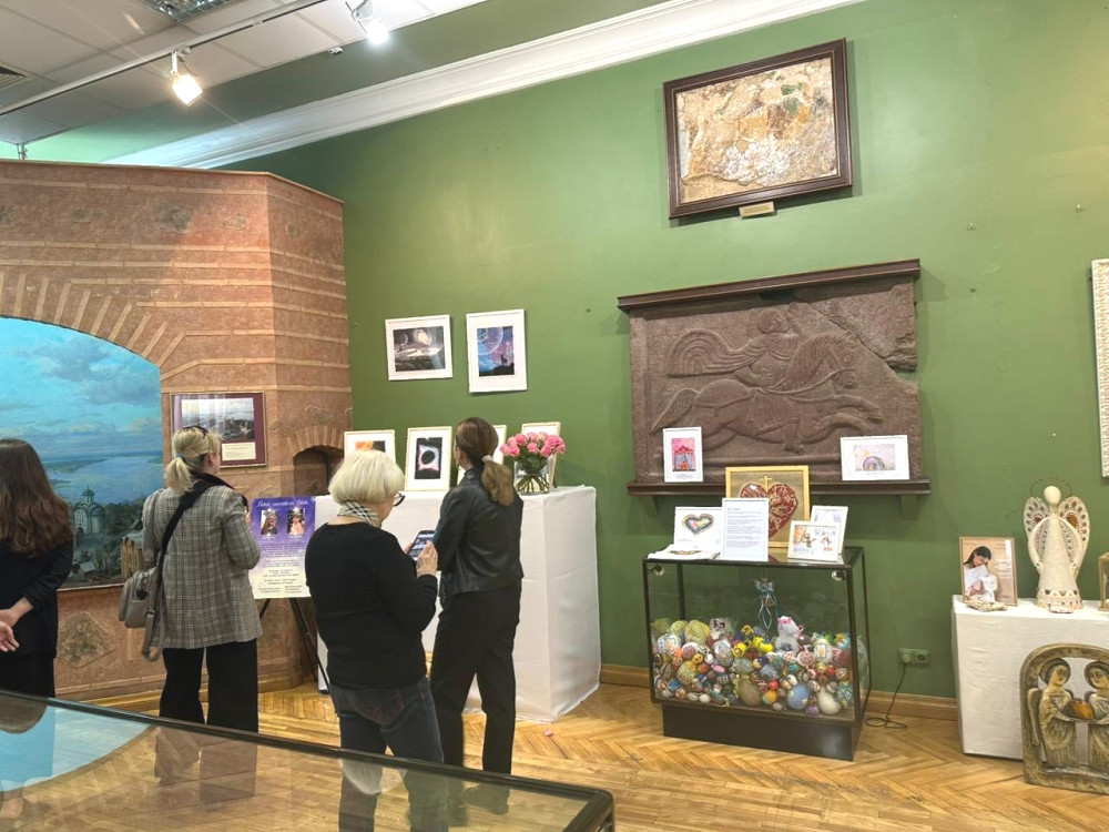 1070 image for slide