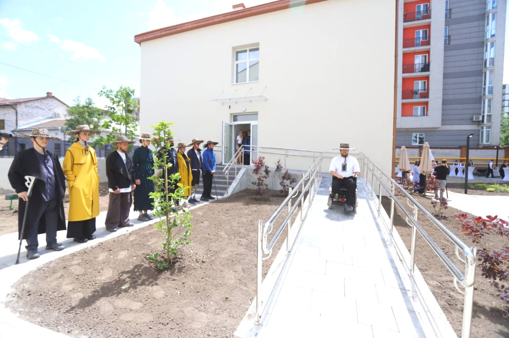 1780 image for slide