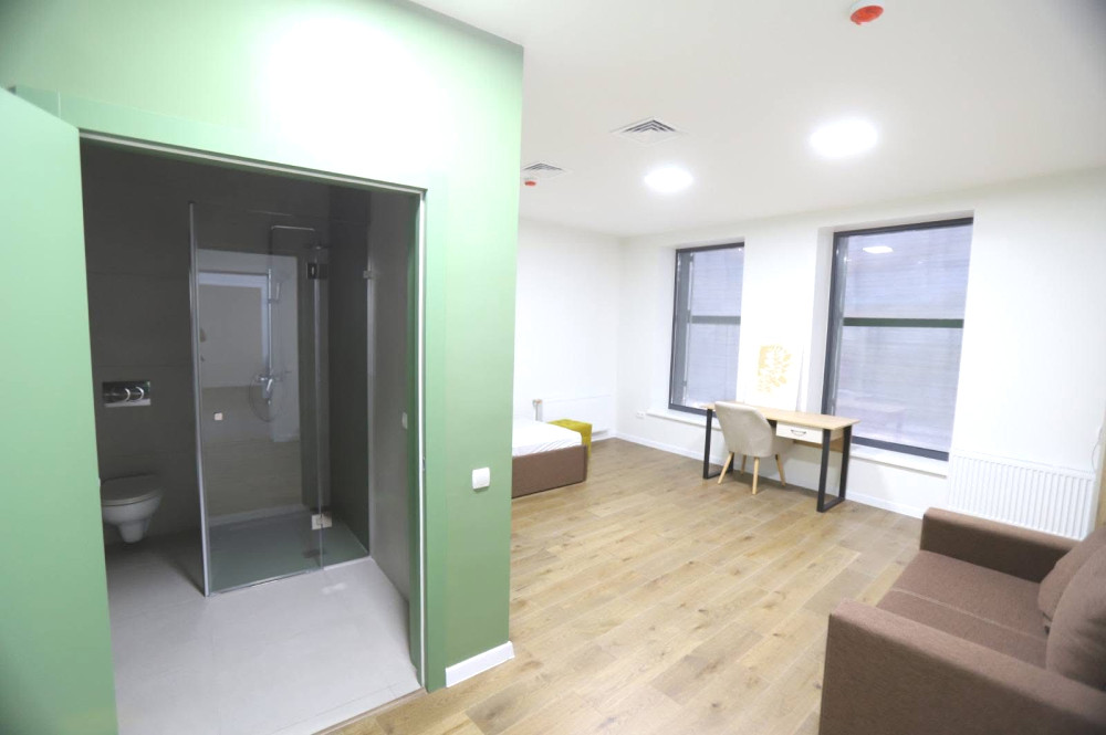 1786 image for slide