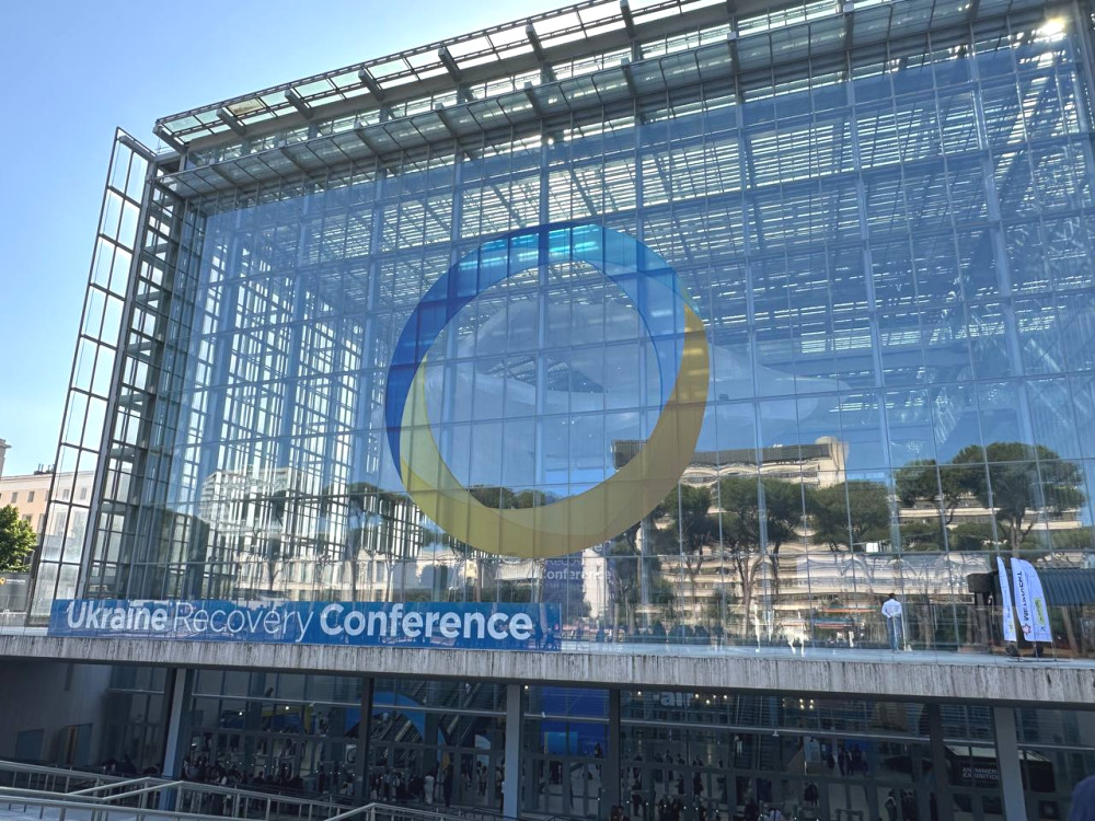 2573 image for slide