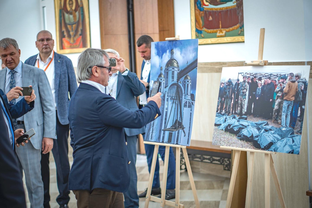 3024 image for slide