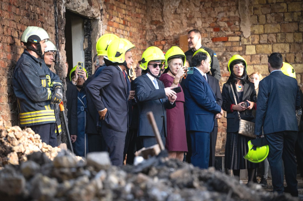 4671 image for slide