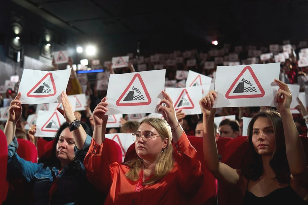 5671 image for slide