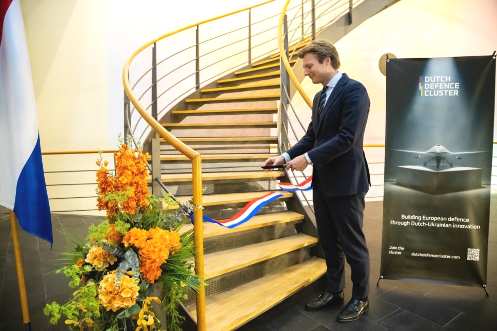 5825 image for slide