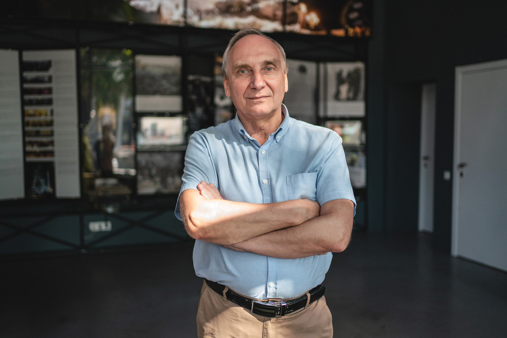 6060 image for slide