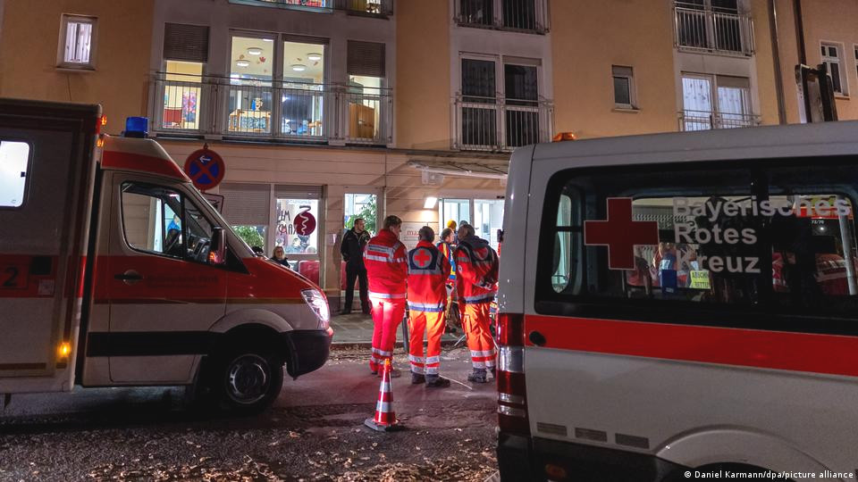 6776 image for slide