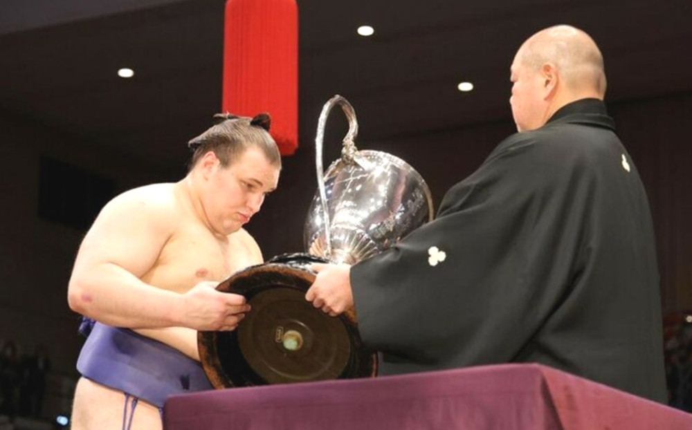 6987 image for slide