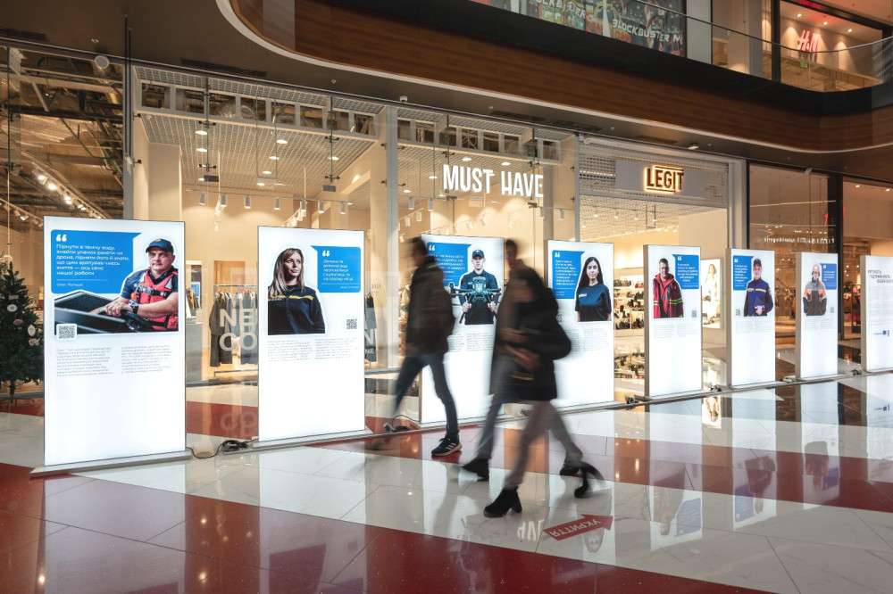 7326 image for slide