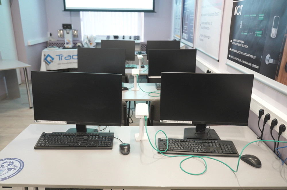 7390 image for slide